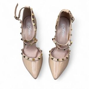 Forever Womens Nude Patent Studded Heels Size 7